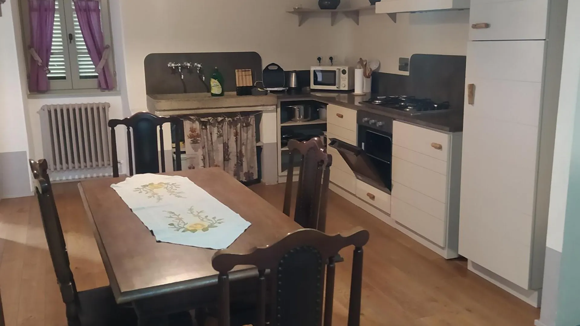 Alloggio Turistico Casa Conforta Le Piazze Italy